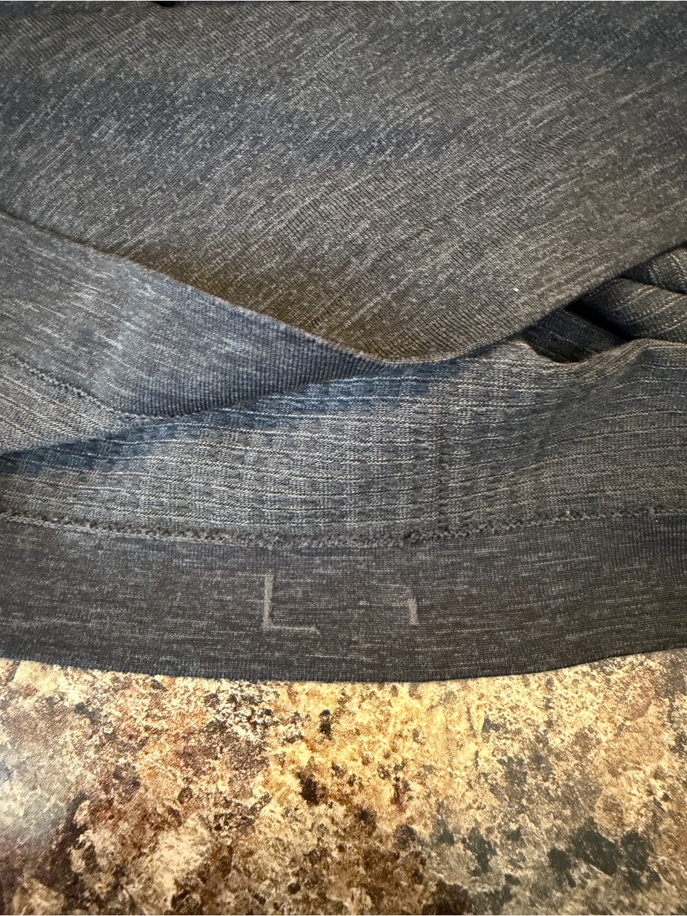 Men's Lululemon Metal Vent Tech Half Zip Dark Gray Pullover Sz L - Picture 6 of 8